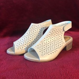 Catherine Malandrino Beige Sandals